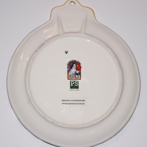 Portmeirion Studio a Christmas Story Illustrated by Susan Winget Plate - Picture 2 of 4